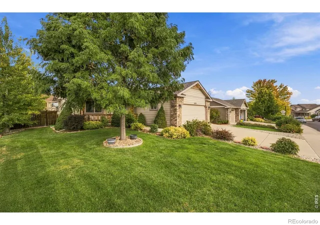 Photo 3 of Single family home for sale at 4527 Cole Dr, Loveland, CO 80538 | MLS# IR1069584 | Listing updated on 2026-09-28