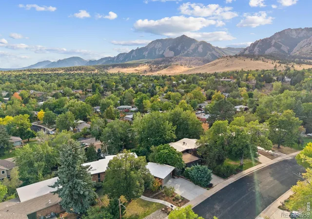 Photo 3 of Single family home for sale at 2750 Vassar Dr, Boulder, CO 80305 | MLS# IR1069585 | Listing updated on 2026-10-04