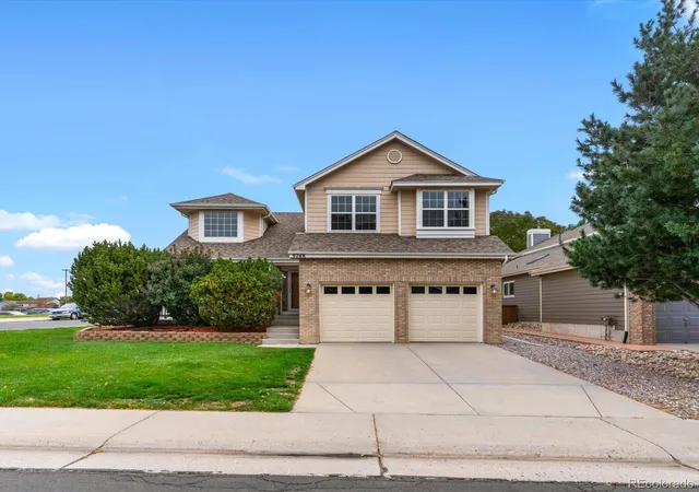 Photo 4 of Single family home for sale at 9748 Spring Hl Dr, Highlands Ranch, CO 80129 | MLS# 4150498 | Listing updated on 2026-10-09