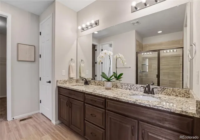 Photo 4 of Single family home for sale at 22669 E Tufts Pl, Aurora, CO 80015 | MLS# 6402587 | Listing updated on 2026-10-29