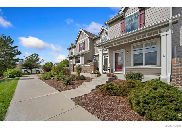 Photo 2 of Townhouse for sale at 3070 Nunn Pl, Loveland, CO 80538 | MLS# IR1069590 | Listing updated on 2026-10-07