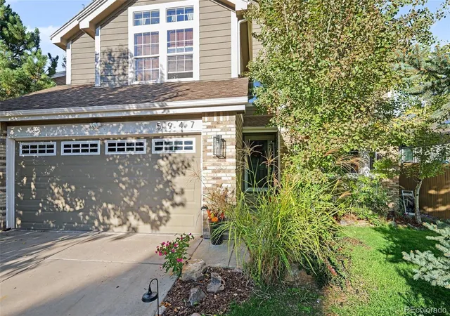 Photo 3 of Single family home for sale at 5947 S Yakima St, Aurora, CO 80015 | MLS# 7510527 | Listing updated on 2026-10-10