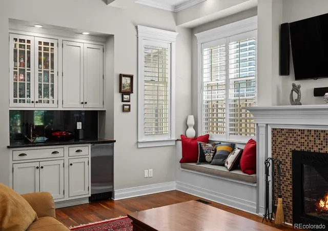Photo 3 of Single family home for sale at 1811 Bellaire St, Denver, CO 80220 | MLS# 2098378 | Listing updated on 2026-10-09