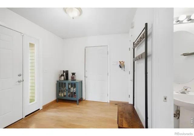Photo 3 of Townhouse for sale at 2905 Neil Dr #16, Fort Collins, CO 80526 | MLS# IR1069595 | Listing updated on 2026-09-29