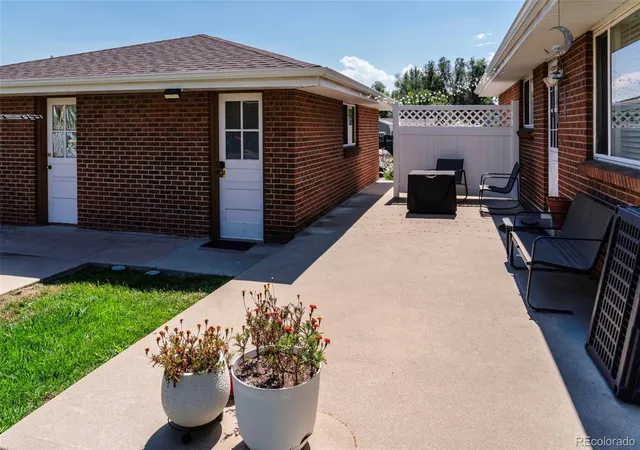 Listing Photo 5 - Condo for sale in building located at 2020-2030 Jay St, Edgewater, CO 80214