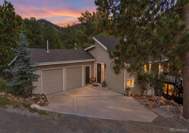 Single family home for sale at 11668 Crescent Park Cir, Golden, CO 80403 | MLS# 1634502