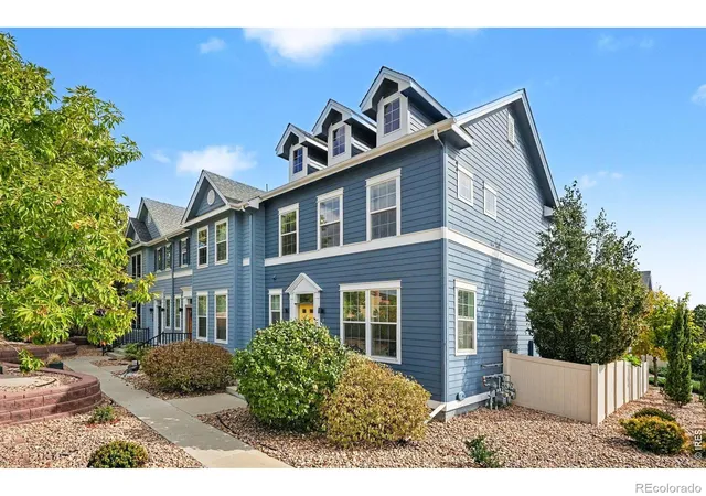 Photo 3 of Townhouse for sale at 133 Casper Dr, Lafayette, CO 80026 | MLS# IR1069598 | Listing updated on 2026-10-04