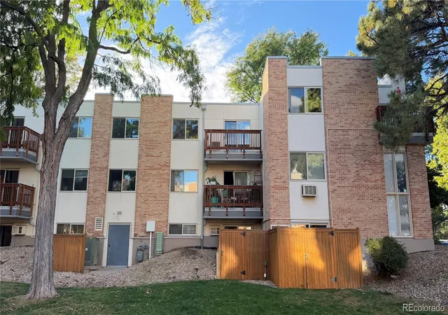 Condo for sale at 2835 S Monaco St Pkwy #4-302, Denver, CO 80222 | MLS# 6239861