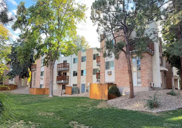 Photo 2 of Condo for sale at 2835 S Monaco St Pkwy #4-302, Denver, CO 80222 | MLS# 6239861 | Listing updated on 2026-10-15