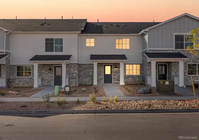 Townhouse for sale at 6511 N Netherland St, Aurora, CO 80019 | MLS# 7927294