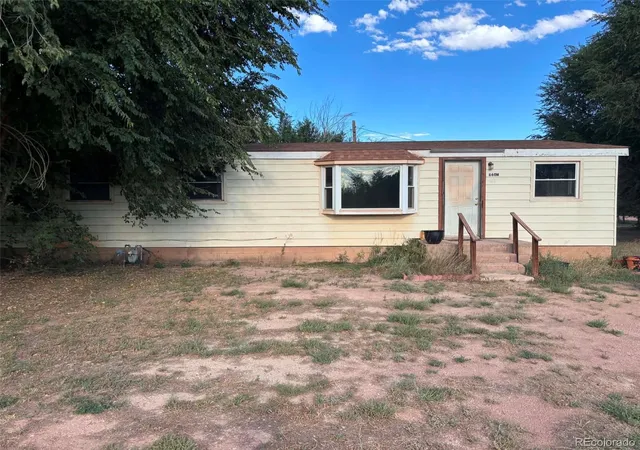 Photo 1 of Single family home for sale at 660 M St, Penrose, CO 81240 | MLS# 3661644 | Listing updated on 2026-09-29
