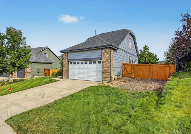 Photo 3 of Single family home for sale at 607 Balsa Dr, Castle Rock, CO 80104 | MLS# 2622098 | Listing updated on 2026-09-29