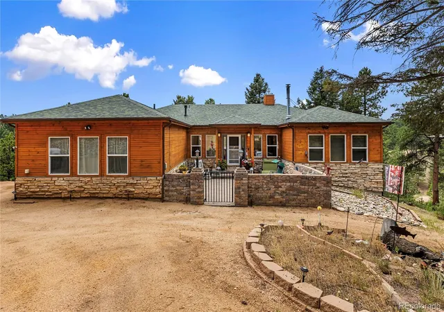 Single family home for sale at 185 Bear Lake Cir, Divide, CO 80814 | MLS# 4746361