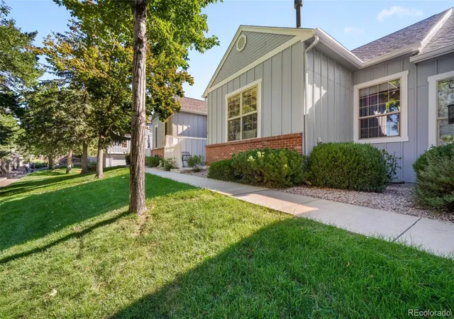 Photo 2 of Townhouse for sale at 6886 Los Reyes Cir, Colorado Springs, CO 80918 | MLS# 8616838 | Listing updated on 2026-10-05