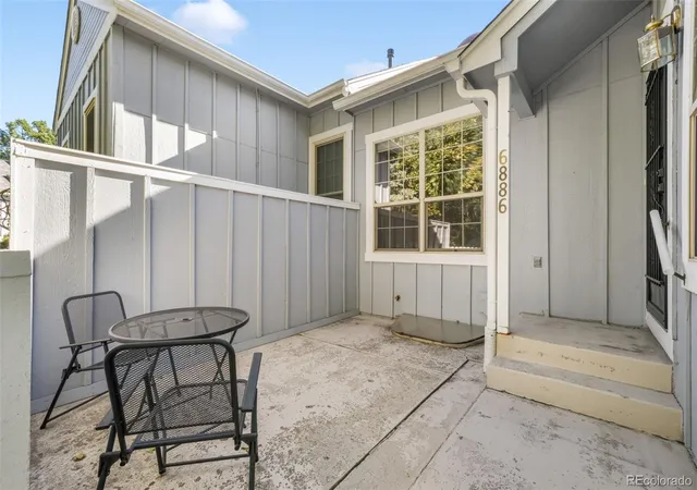 Photo 3 of Townhouse for sale at 6886 Los Reyes Cir, Colorado Springs, CO 80918 | MLS# 8616838 | Listing updated on 2026-10-05