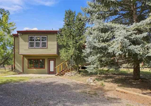 Photo 2 of Single family home for sale at 5127 S Greenwood Ct, Evergreen, CO 80439 | MLS# 5434921 | Listing updated on 2026-10-09