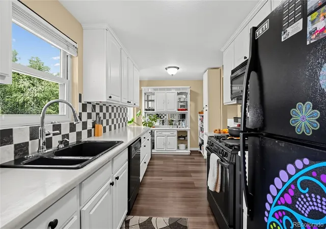 Photo 4 of Single family home for sale at 6805 W Ellsworth Ave, Lakewood, CO 80226 | MLS# 3317934 | Listing updated on 2026-10-01