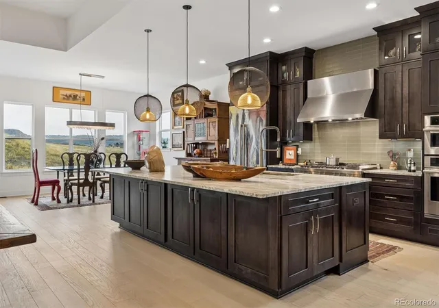 Photo 4 of Single family home for sale at 553 Scrubjay Cir, Castle Rock, CO 80104 | MLS# 2168681 | Listing updated on 2026-10-02