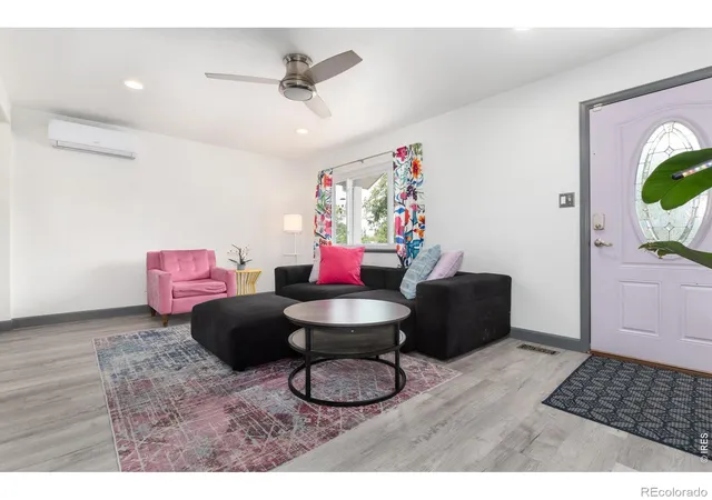 Photo 4 of Single family home for sale at 7240 Ingalls St, Arvada, CO 80003 | MLS# IR1069623 | Listing updated on 2026-09-29