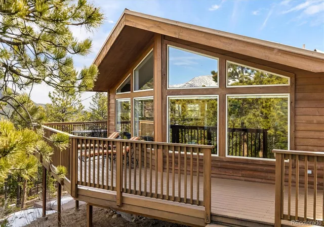 Photo 2 of Single family home for sale at 149 Rockledge Cir, Lyons, CO 80540 | MLS# 3977096 | Listing updated on 2026-10-05