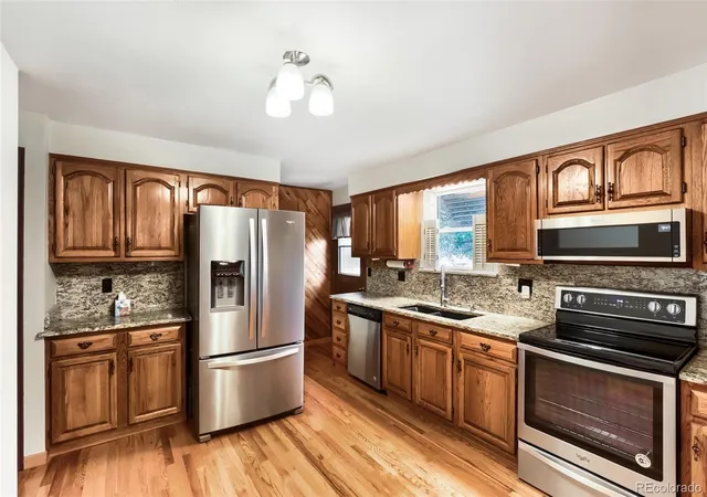 Photo 4 of Single family home for sale at 687 S Oswego Ct, Aurora, CO 80012 | MLS# 1525597 | Listing updated on 2026-09-29