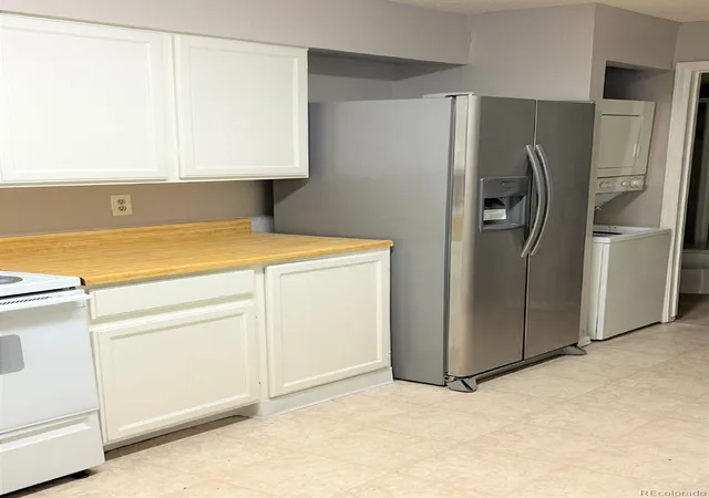 Listing Photo 5 - Condo for sale in building located at 972 S Dearborn Wy, Aurora, CO 80012 - Unit #5