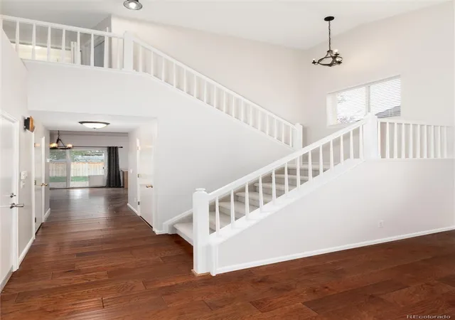 Photo 4 of Single family home for sale at 10410 Tracewood Ct, Highlands Ranch, CO 80130 | MLS# 4663828 | Listing updated on 2026-10-02
