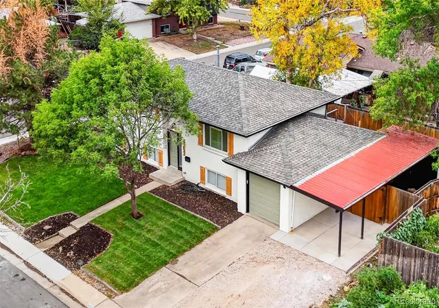 Photo 4 of Single family home for sale at 6252 Pierson Ct, Arvada, CO 80004 | MLS# 7241867 | Listing updated on 2026-10-09