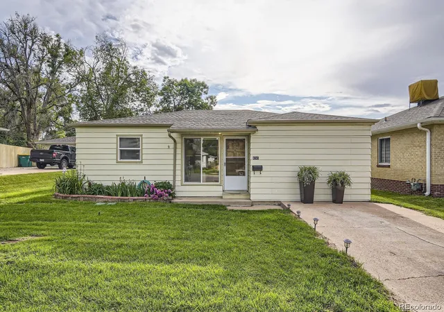 Photo 1 of Single family home for sale at 4745 S Logan St, Englewood, CO 80113 | MLS# 9892796 | Listing updated on 2026-10-06