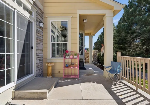 Photo 4 of Townhouse for sale at 854 Ironspur Ct, Castle Rock, CO 80108 | MLS# 4224522 | Listing updated on 2026-10-09