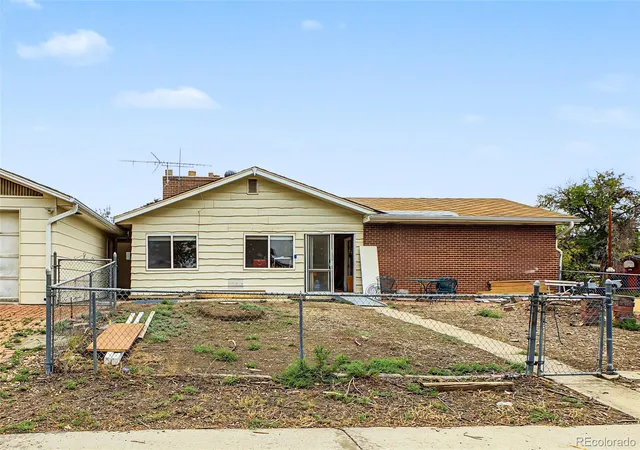 Photo 3 of Single family home for sale at 8111 Chase Dr, Arvada, CO 80003 | MLS# 7618051 | Listing updated on 2026-10-01