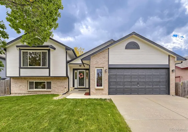 Photo 1 of Single family home for sale at 12206 W Crestline Dr, Littleton, CO 80127 | MLS# 5259504 | Listing updated on 2026-09-29