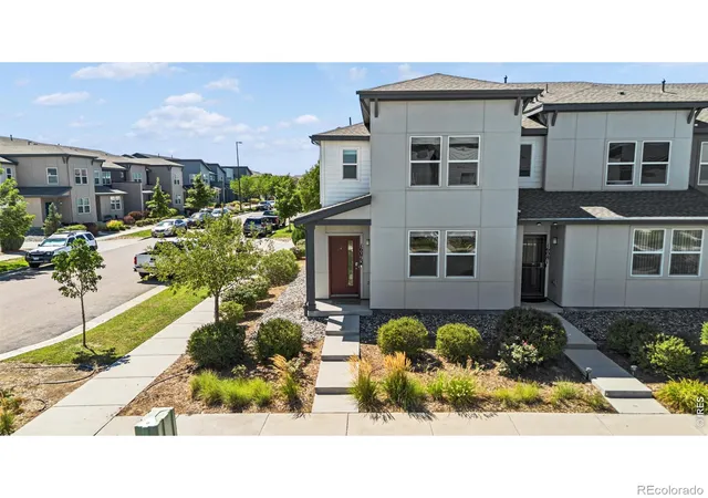 Photo 1 of Townhouse for sale at 16073 E Warner Pl, Denver, CO 80239 | MLS# IR1069639 | Listing updated on 2026-09-29