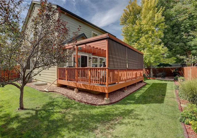 Photo 4 of Single family home for sale at 1516 Red Mountain Dr, Longmont, CO 80504 | MLS# 7366400 | Listing updated on 2026-09-29