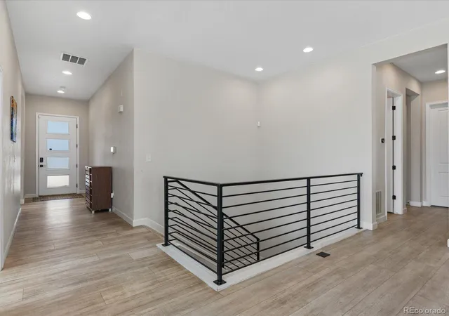 Photo 4 of Single family home for sale at 3610 Gold Bug St, Aurora, CO 80019 | MLS# 2633175 | Listing updated on 2026-10-09