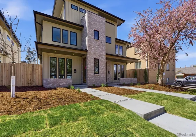 Photo 2 of Single family home for sale at 3207 S Sherman St, Englewood, CO 80113 | MLS# 6886689 | Listing updated on 2026-10-04