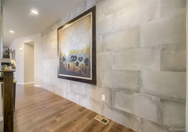 Photo 3 of Single family home for sale at 6678 W Jewell Pl, Lakewood, CO 80227 | MLS# 7623942 | Listing updated on 2026-10-02