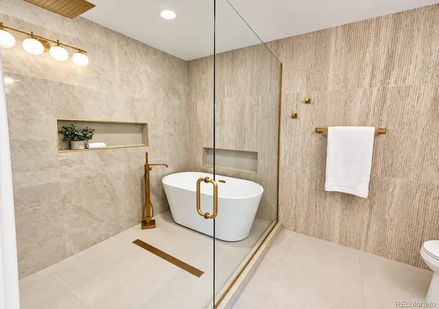 Photo 3 of Townhouse for sale at 6388 S Grape Ct, Centennial, CO 80121 | MLS# 8708980 | Listing updated on 2026-10-10