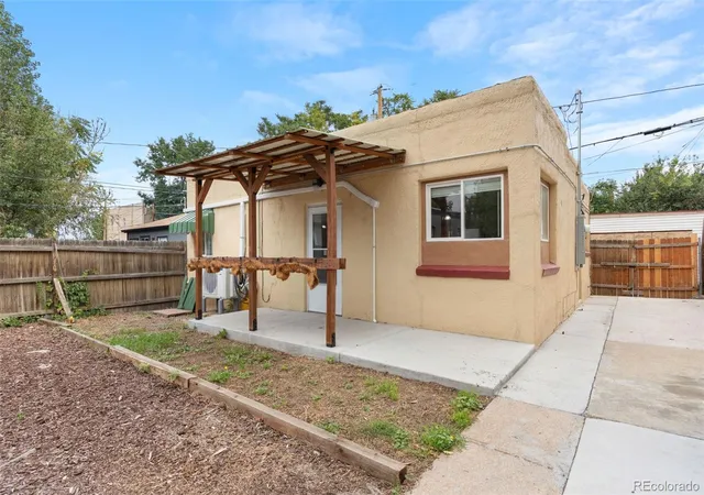 Photo 1 of Single family home for sale at 3126 N Race St, Denver, CO 80205 | MLS# 5767509 | Listing updated on 2026-10-06