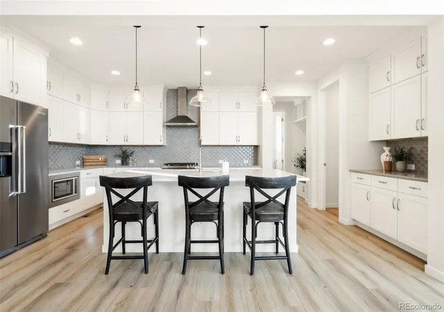 Photo 4 of Single family home for sale at 11103 Cloud Shadow St, Littleton, CO 80125 | MLS# 8006350 | Listing updated on 2026-10-07