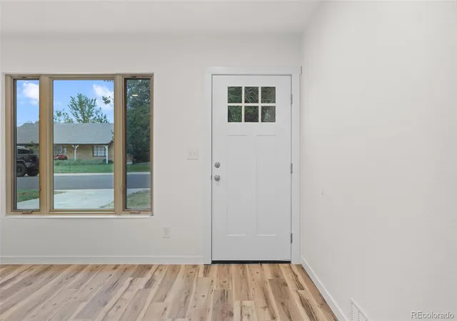 Photo 3 of Single family home for sale at 1283 Racine St, Aurora, CO 80011 | MLS# 2218612 | Listing updated on 2026-10-02