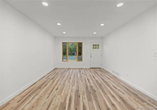 Photo 3 of Single family home for sale at 1283 Racine St, Aurora, CO 80011 | MLS# 2218612 | Listing updated on 2026-10-02