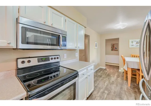 Photo 4 of Single family home for sale at 2542 Cambridge Dr, Longmont, CO 80503 | MLS# IR1069654 | Listing updated on 2026-10-07
