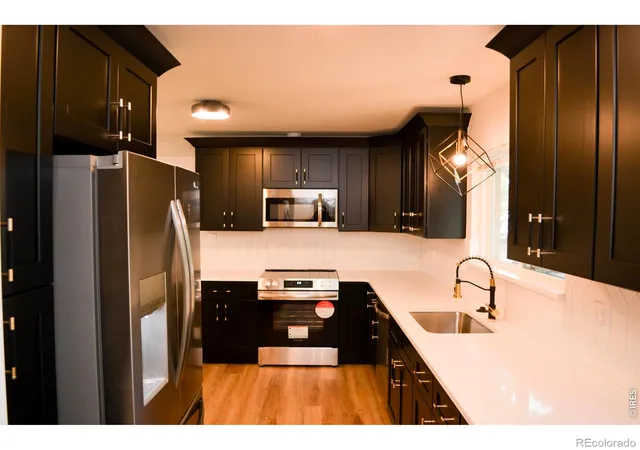 Photo 2 of Single family home for sale at 805 Gallup Rd, Fort Collins, CO 80521 | MLS# IR1069655 | Listing updated on 2026-10-06