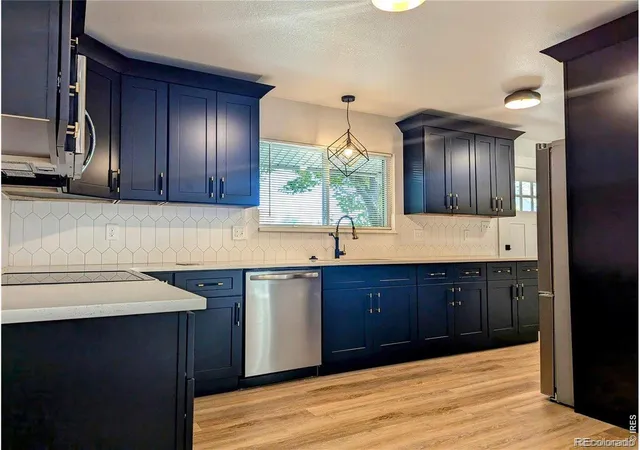 Photo 3 of Single family home for sale at 805 Gallup Rd, Fort Collins, CO 80521 | MLS# IR1069655 | Listing updated on 2026-10-06
