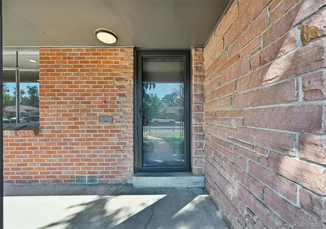 Photo 3 of Single family home for sale at 2261 Oakland St, Aurora, CO 80010 | MLS# 1913796 | Listing updated on 2026-10-08
