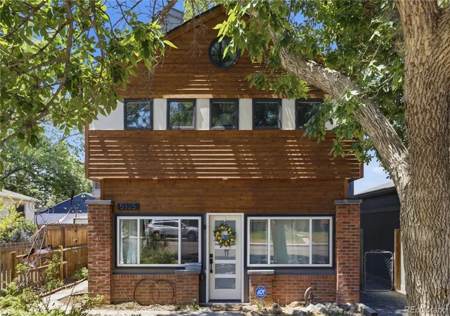 Photo 2 of Single family home for sale at 5325 S Crocker St, Littleton, CO 80120 | MLS# 9172673 | Listing updated on 2026-10-04
