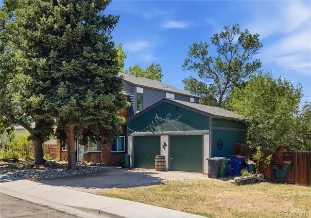 Photo 3 of Single family home for sale at 5325 S Crocker St, Littleton, CO 80120 | MLS# 9172673 | Listing updated on 2026-10-04