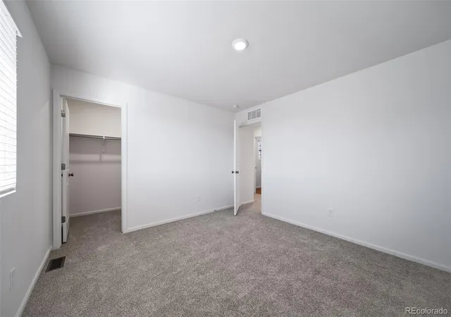 Photo 4 of Single family home for sale at 3413 Teakwood Ln, Johnstown, CO 80534 | MLS# 7503448 | Listing updated on 2026-09-30