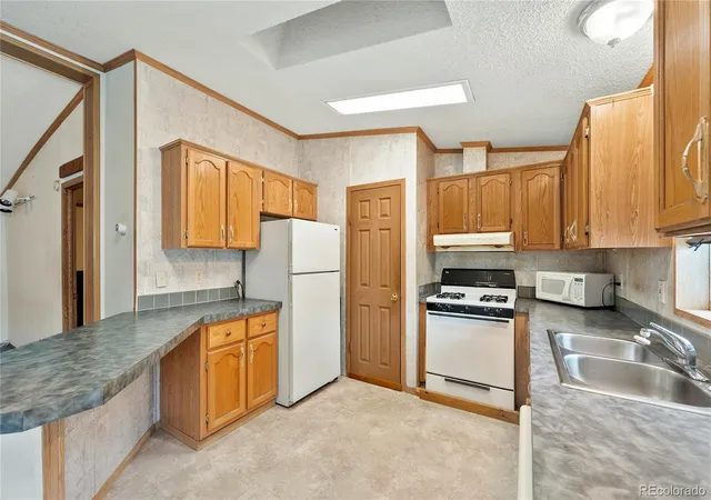 Photo 3 of Manufactured home for sale at 2211 W Mulberry St, Fort Collins, CO 80521 | MLS# 5912046 | Listing updated on 2026-10-06